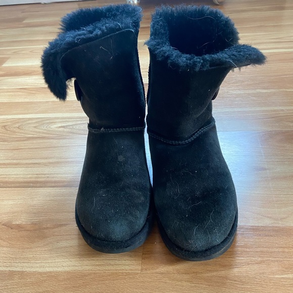 UGGS Bailey Button boot - Picture 3 of 8